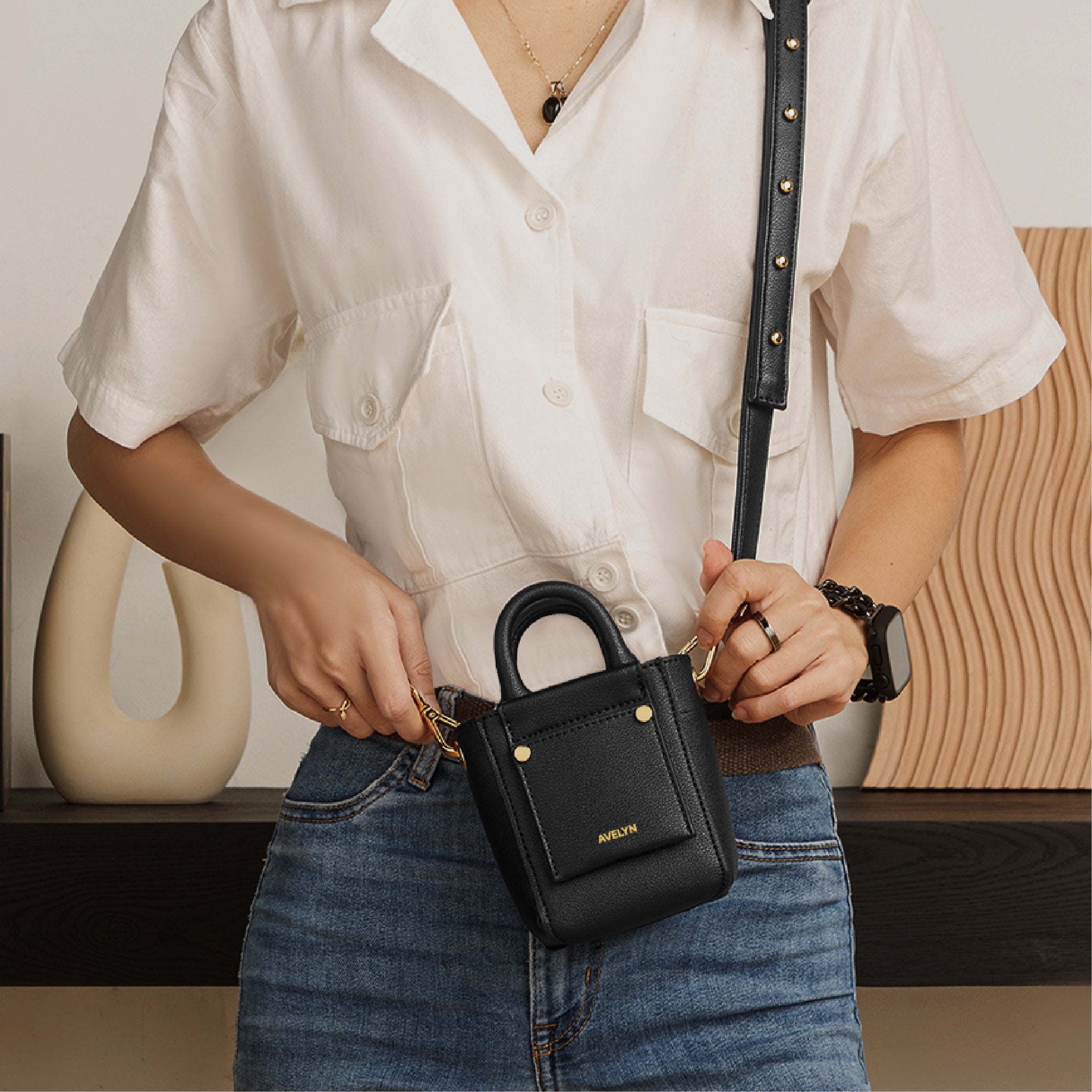 Nicola micro crossbody Clearance